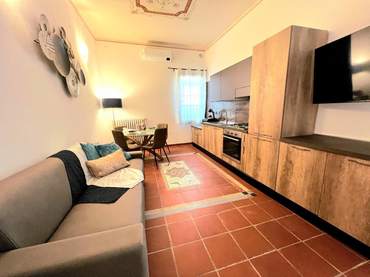 Apartment Sophie 45 Ferrara Bagian luar foto